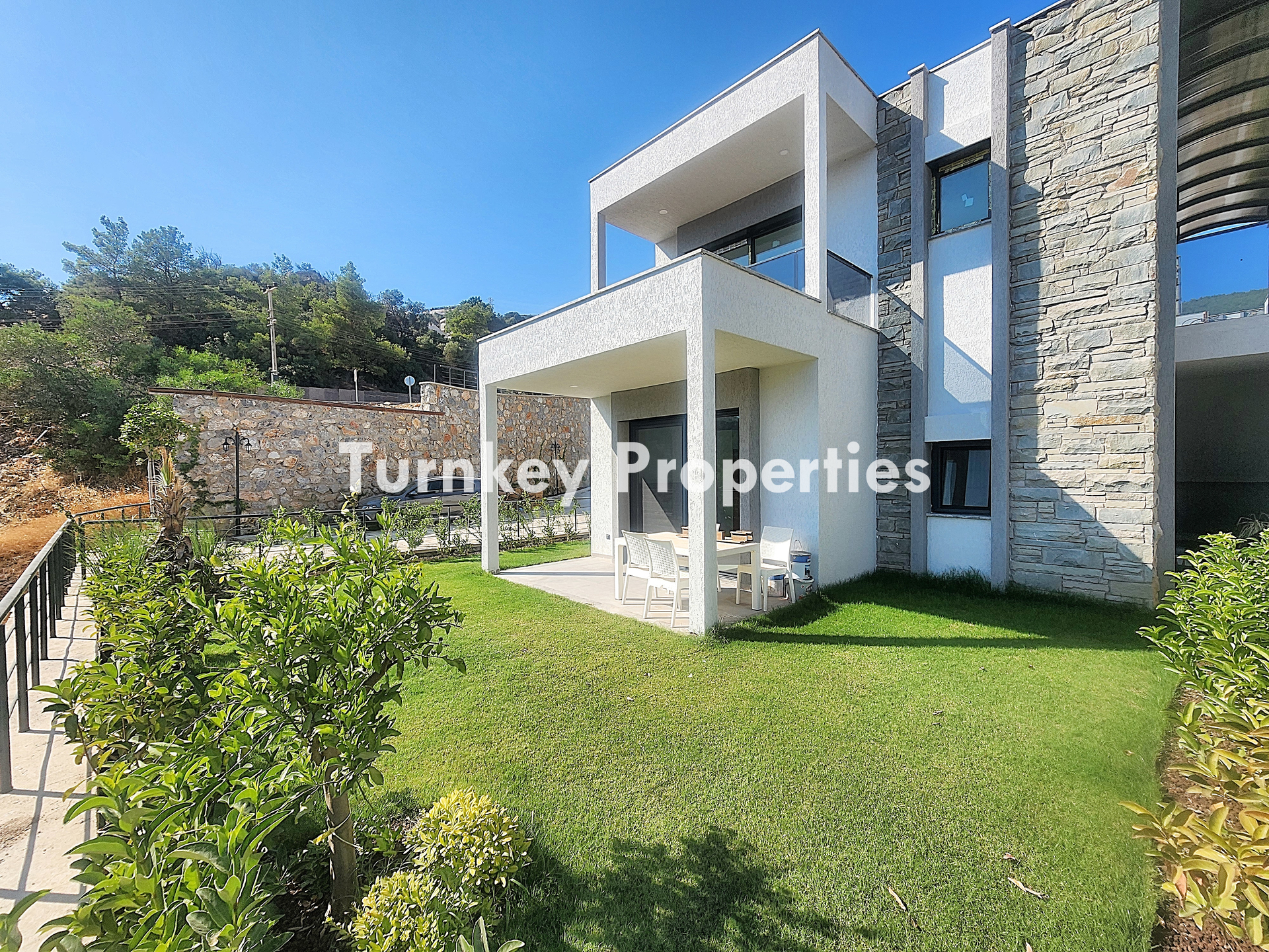 Acropol City Bodrum Merkez Satılık 3+1 Bahçe Katı Havuzlu Daire